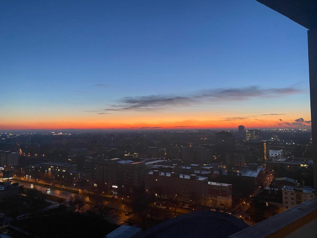 Апартаменти Fantastic View From The 20Th Floor Братислава Екстер'єр фото